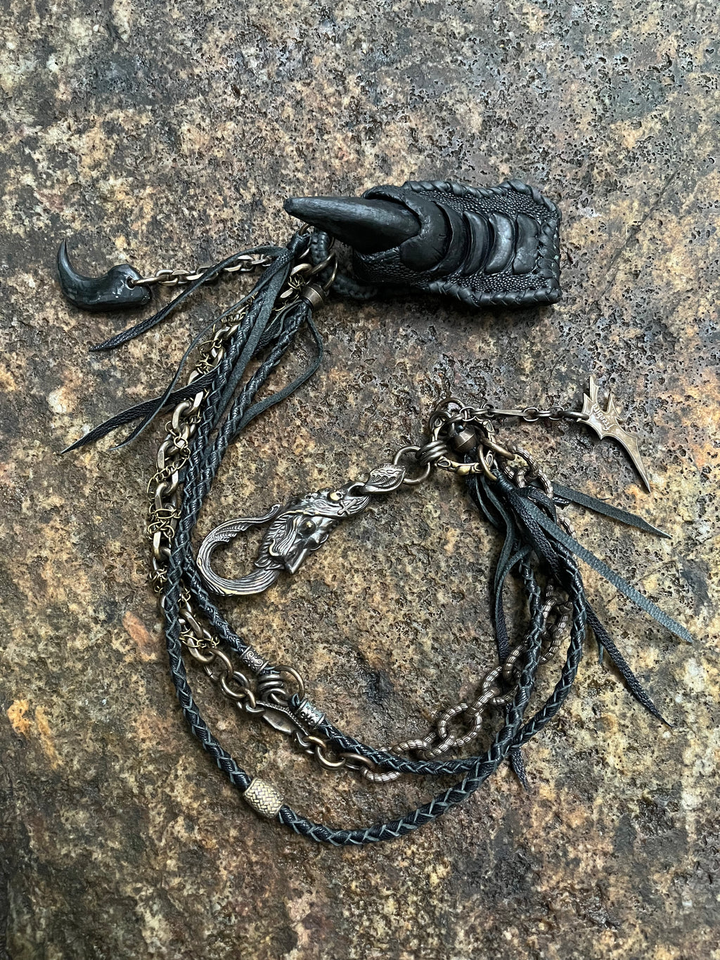 Beast Claw Wallet Chain 03