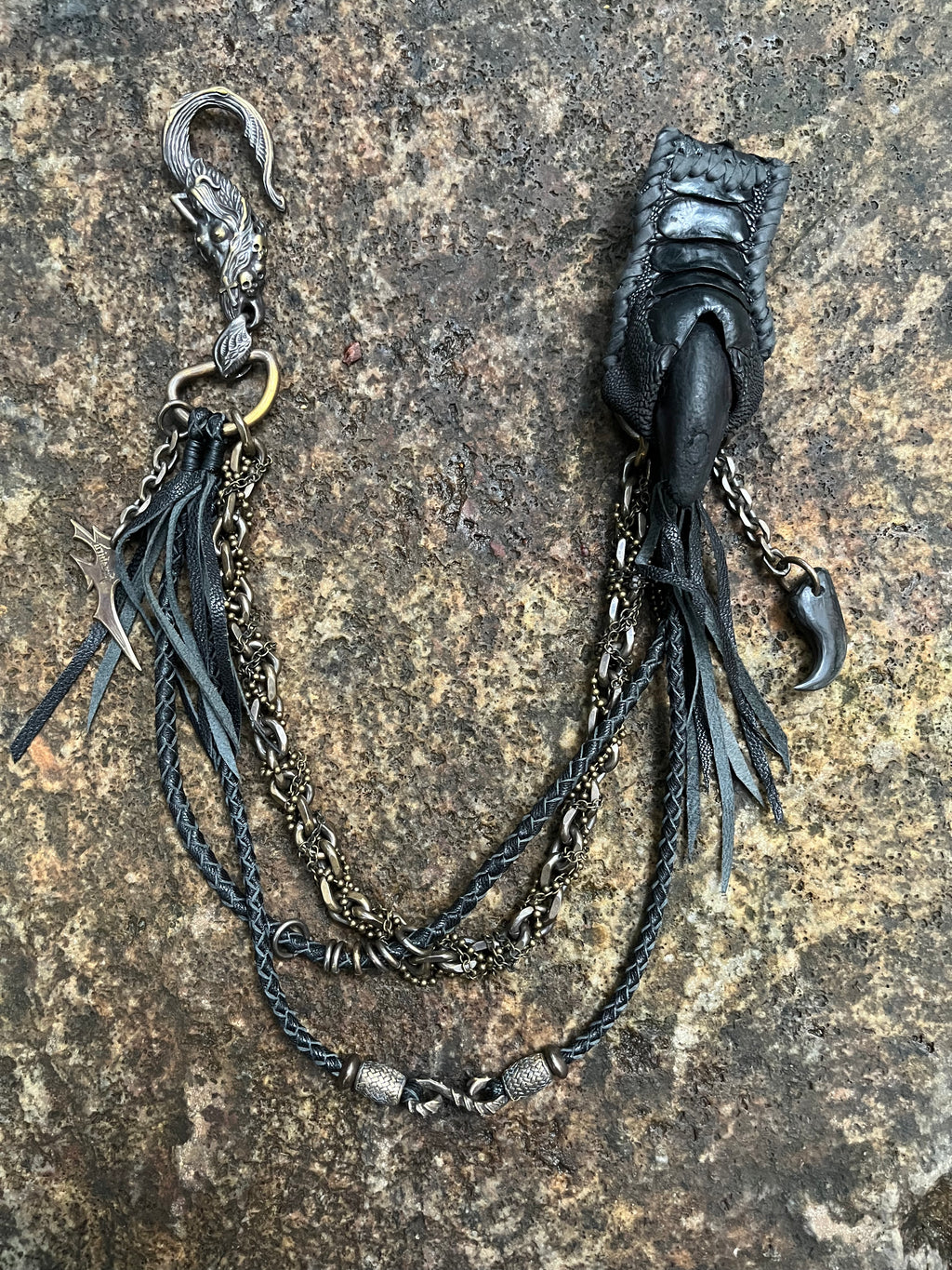 Beast Claw Wallet Chain 01