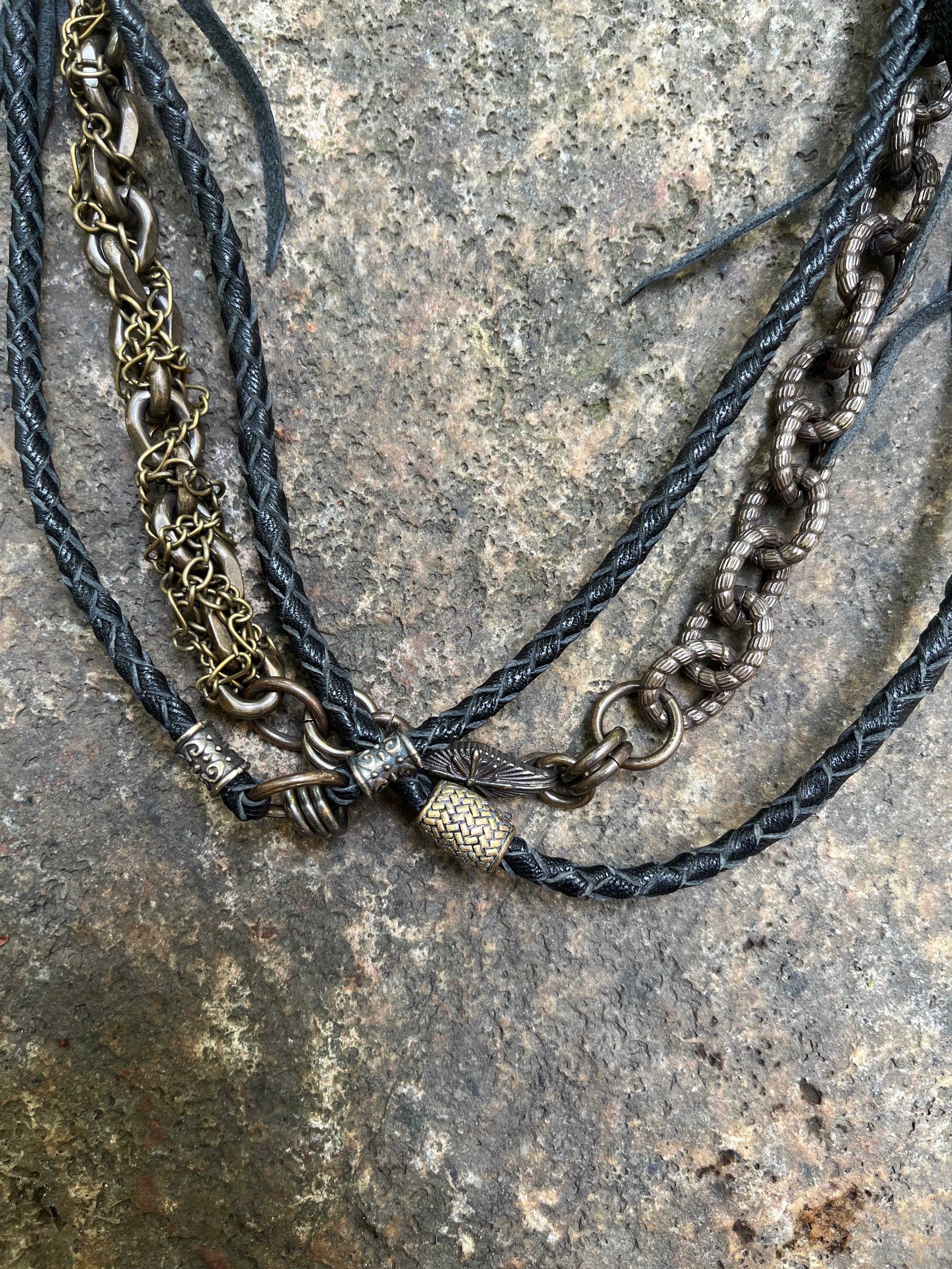 Beast Claw Wallet Chain 03
