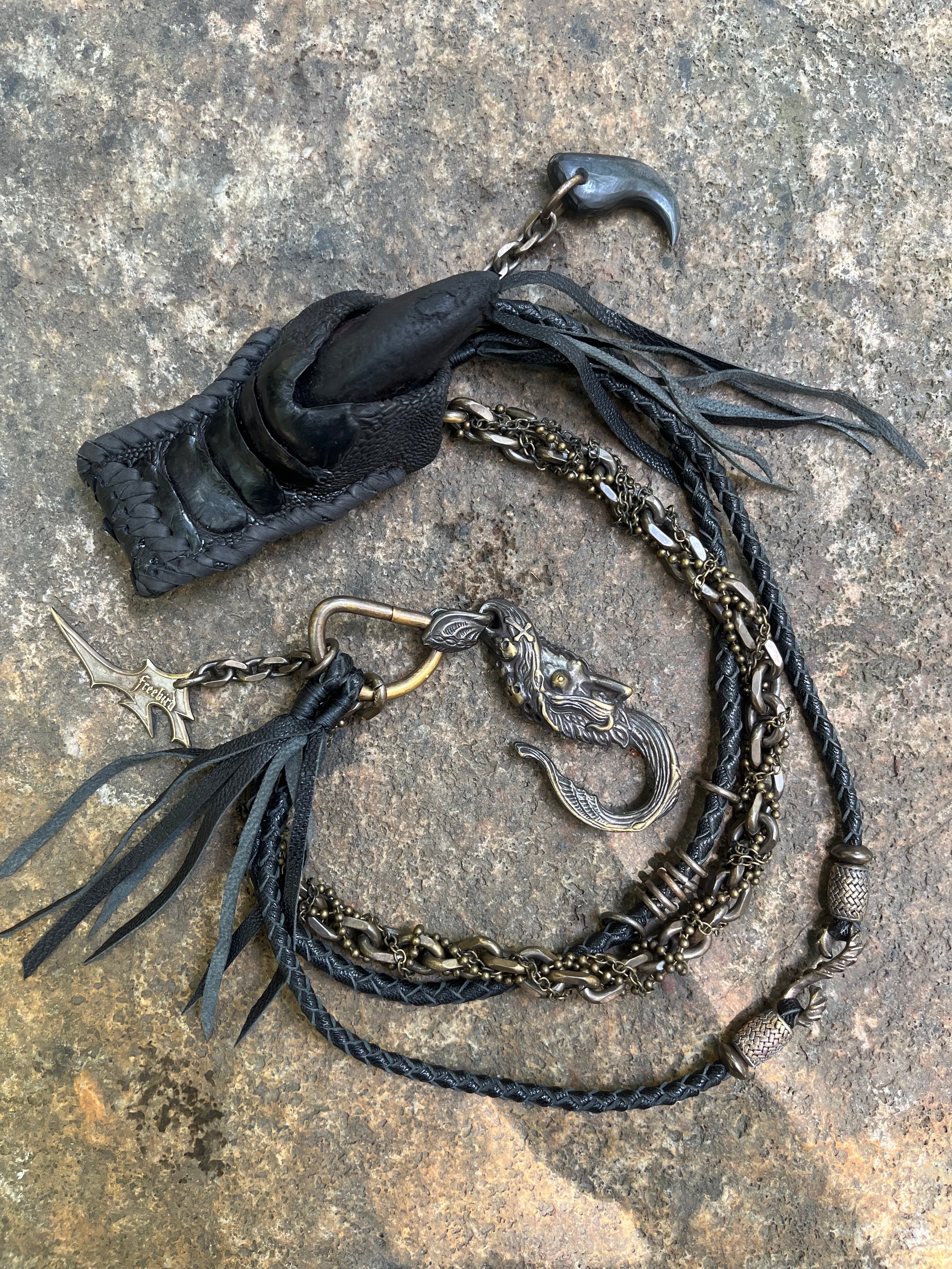 Beast Claw Wallet Chain 01