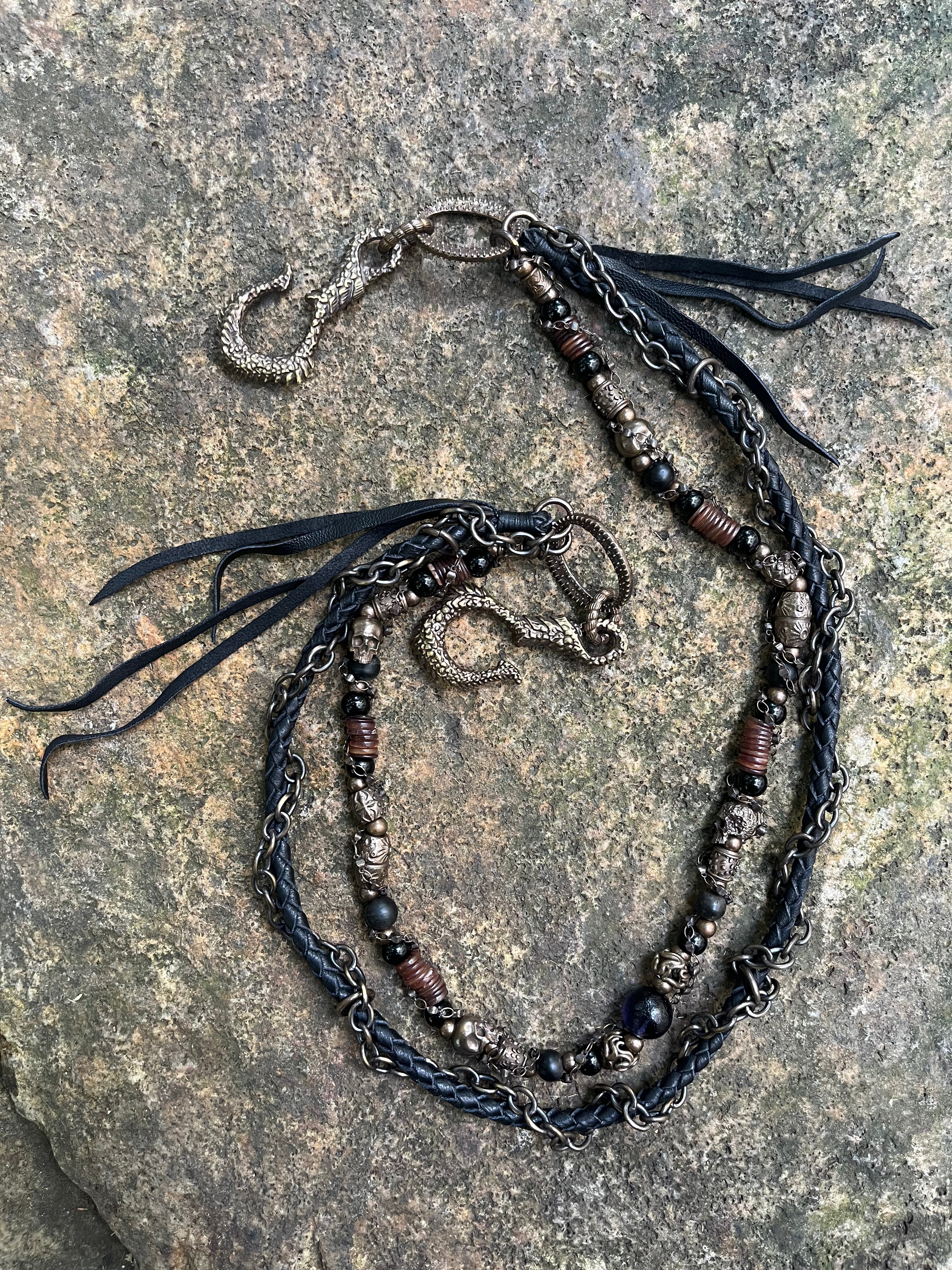 Dark Thorn Wallet Chain #05