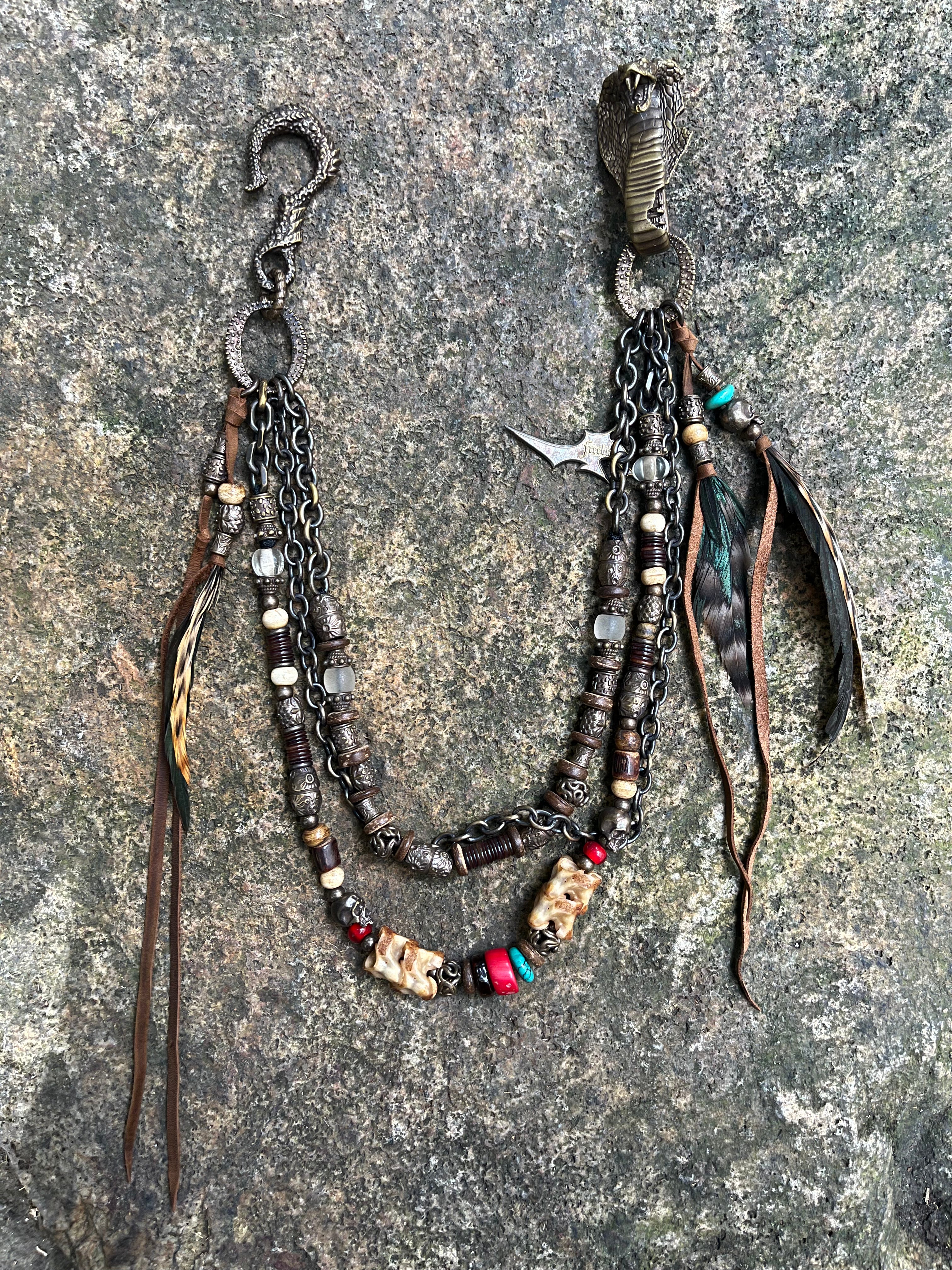 Vestige #05 Wallet Chain