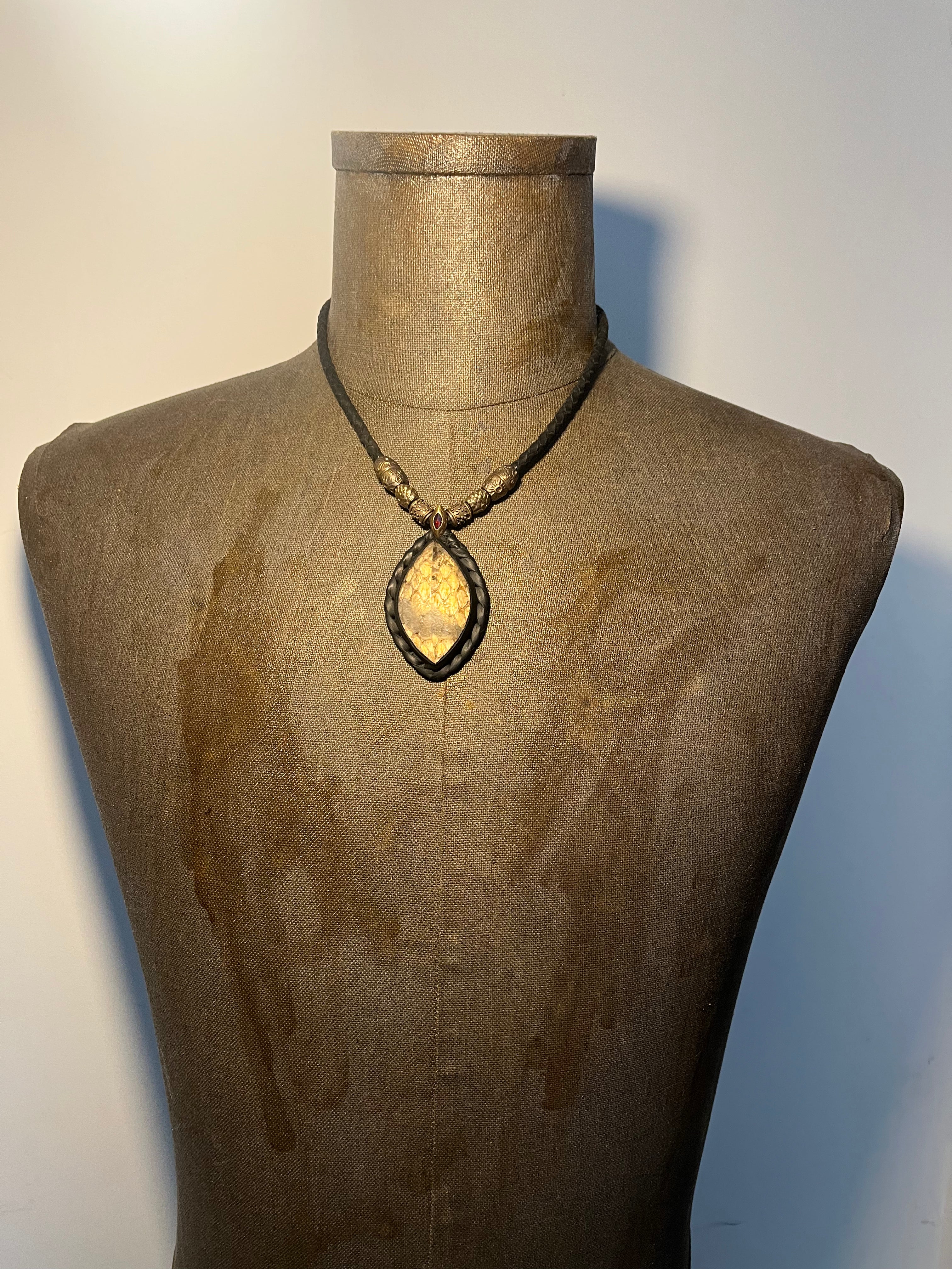 Snake Trace Quartz Necklace