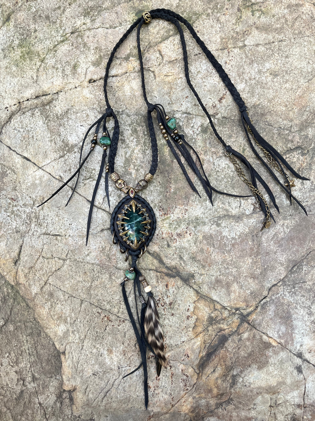 'Prickle of Jade' Necklace -Black