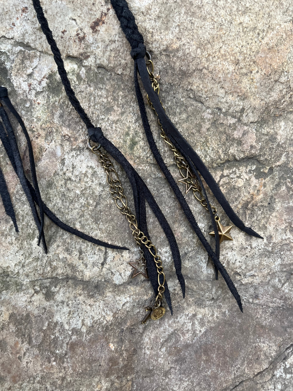 'Prickle of Jade' Necklace -Black