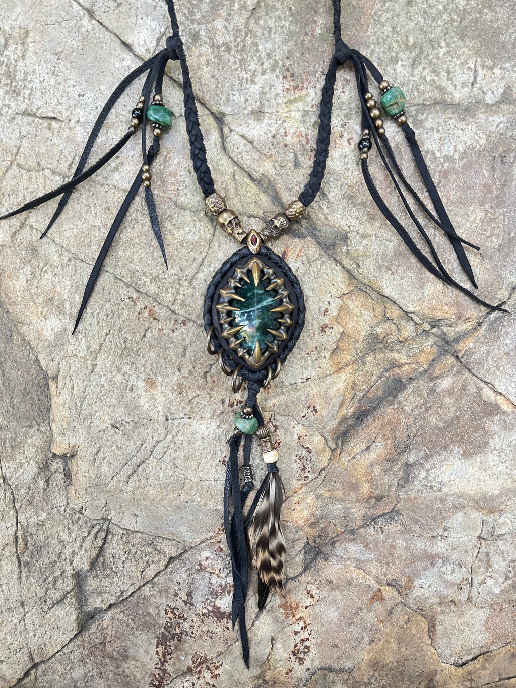 'Prickle of Jade' Necklace -Black