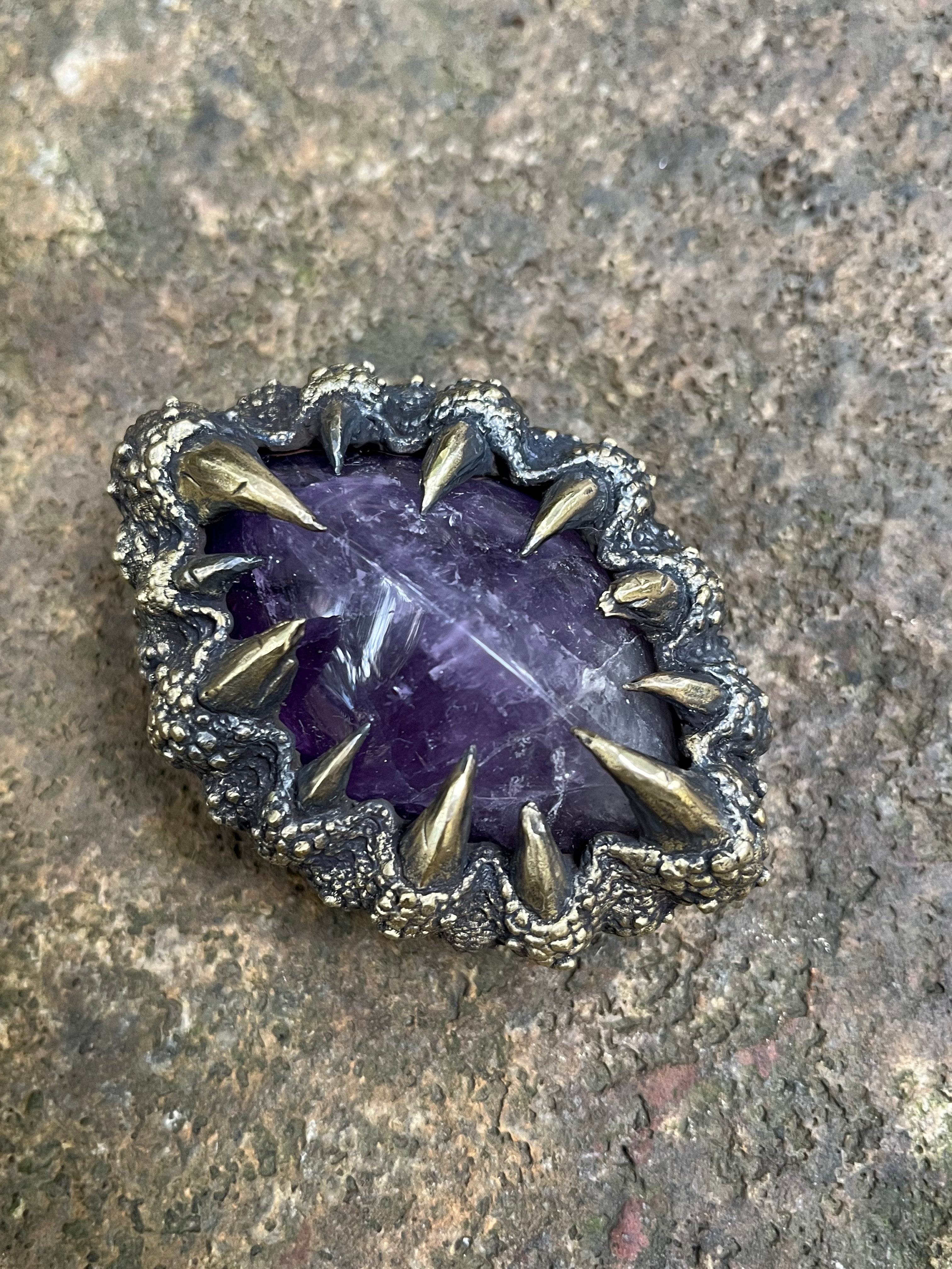 'The Heart of Abyss' Belt Buckle