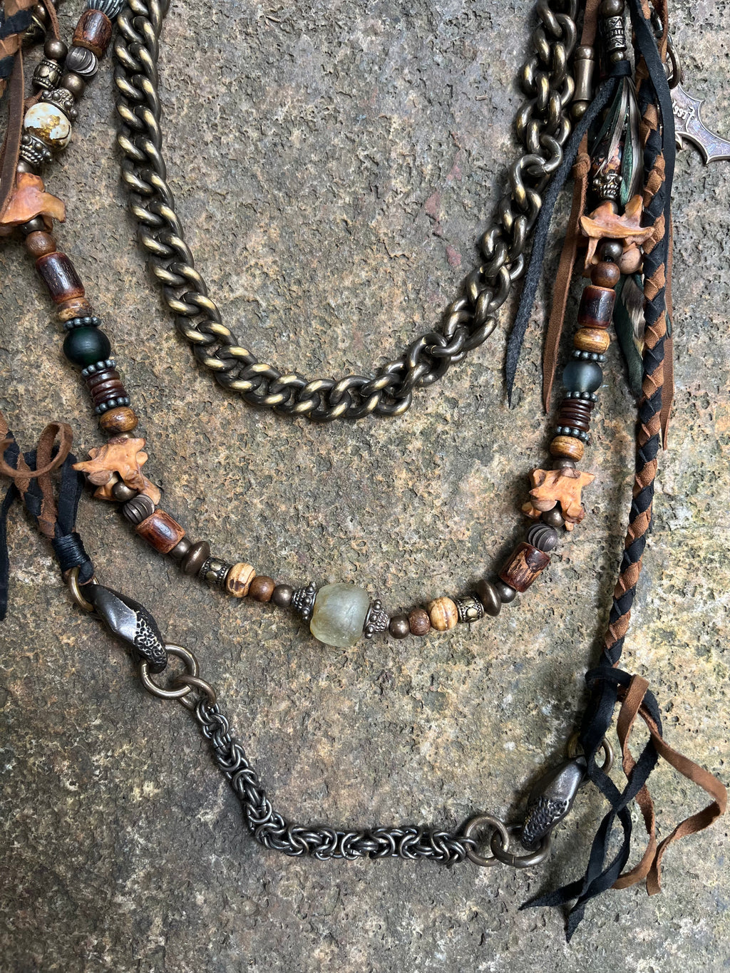 Vestige #03 Wallet Chain